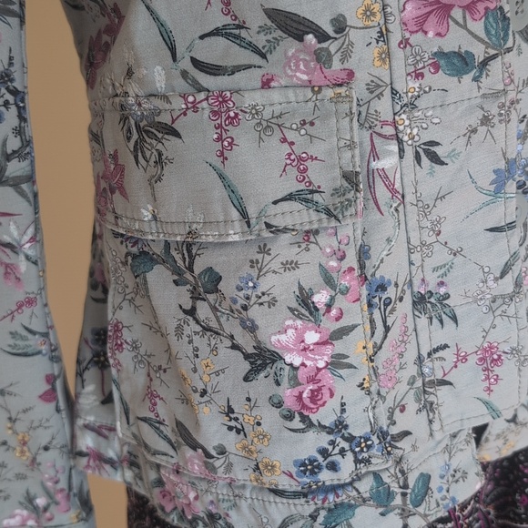 Utility Style Light Jacket - Picture 3 of 7